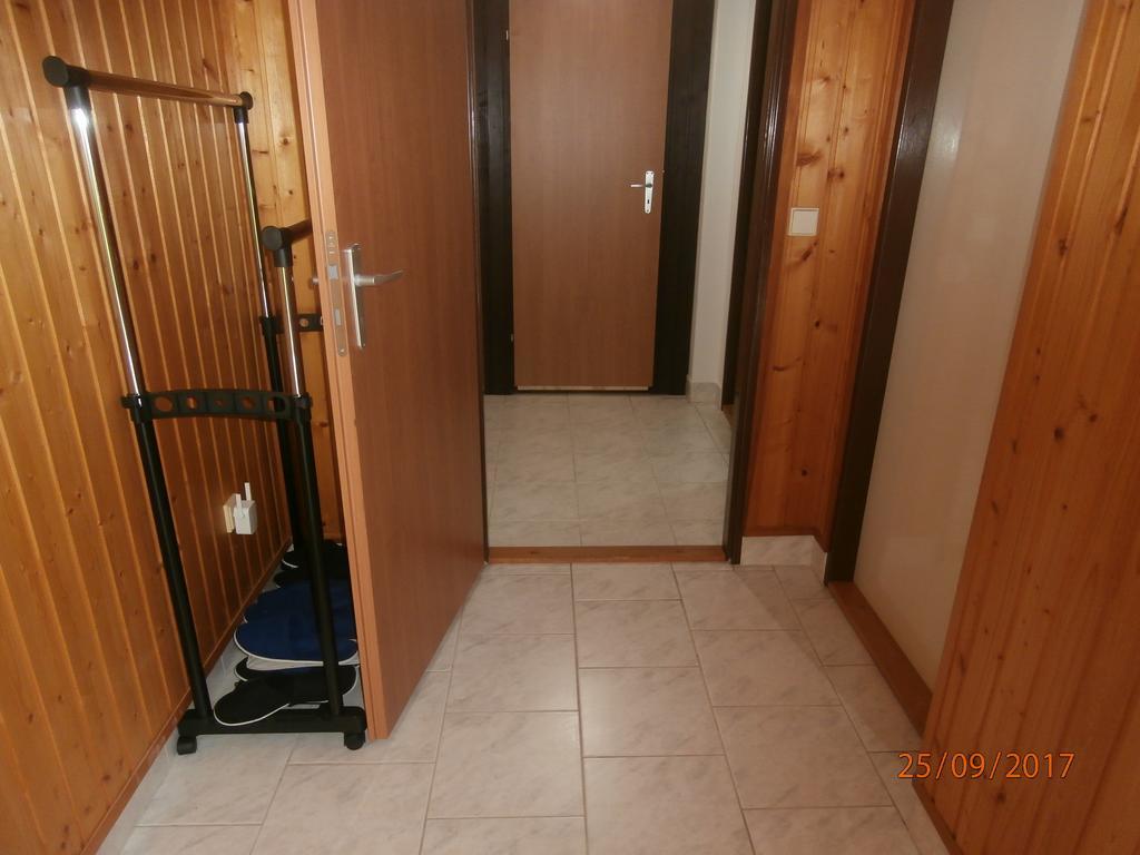 Apartman Aya Janov nad Nisou Ngoại thất bức ảnh